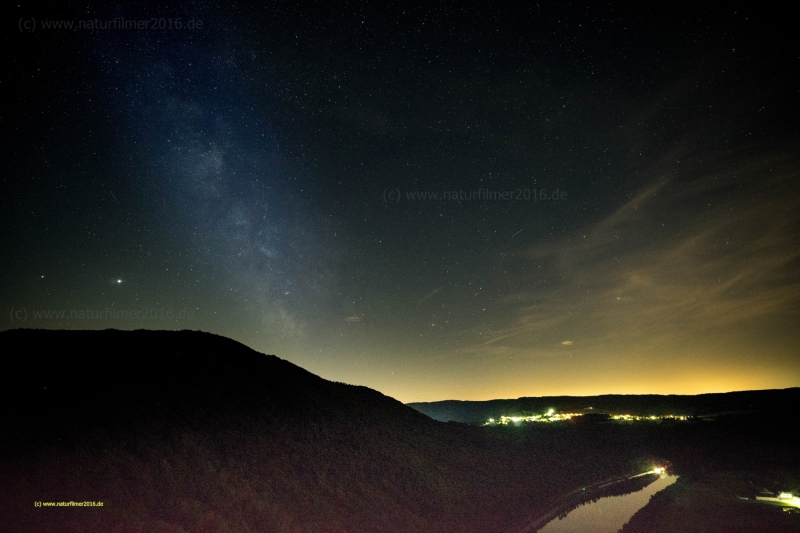 Milchstraße am südlichen Sommerhimmel über der Saar
